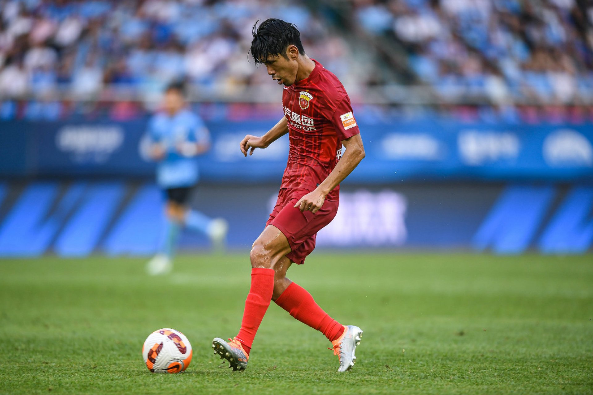 大连一方备战亚冠比赛，球员训练积极投入(大连赛区已完成检测836人,其中包含球队球员教练组)